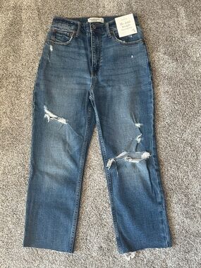 Abercrombie & Fitch Distressed Cropped Blue Jeans